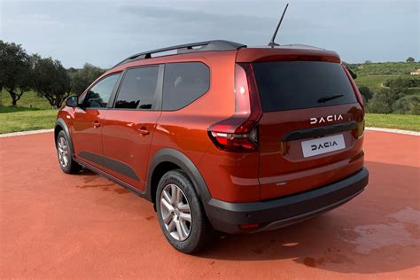 dacia jogger hybrid 140 2024